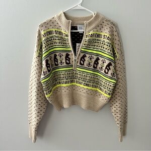 BDG Urban Outfitters “Stay Chill” Printed Cropped 1/2 Zip Sweater NWT Size Small
